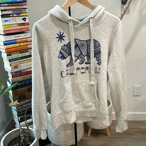 Grey San Francisco California Hoodie sweatshirt with Bear flag image - City ware